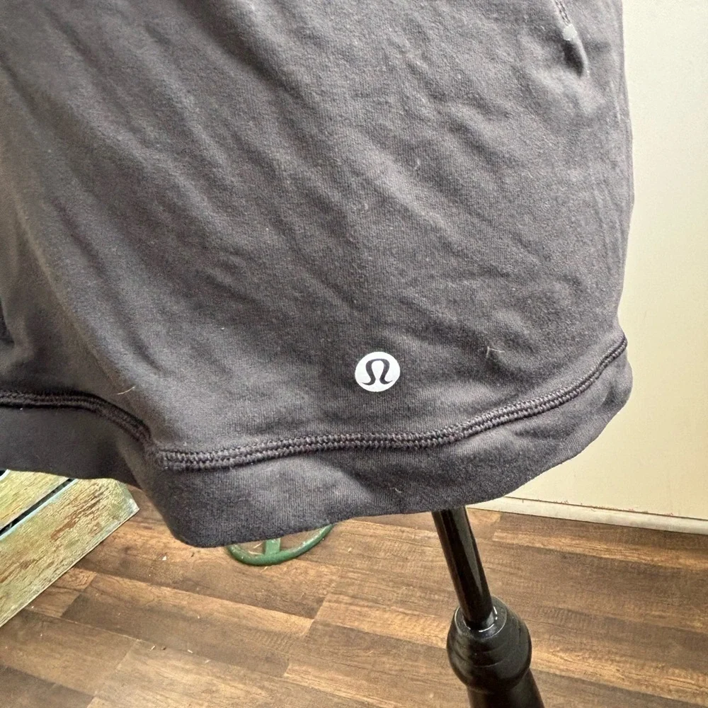 Lululemon It’s Rulu Long‎ Sleeve black Shirt 10 Athleisure streetwear workout